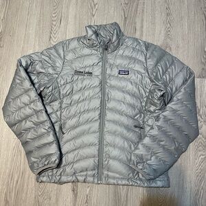 Patagonia goose down puffer jacket women’s medium